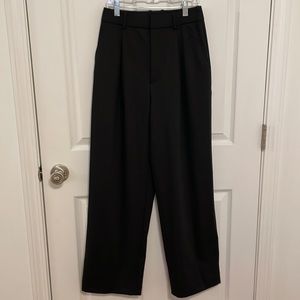 Uniqlo wide fit pleated pants size XS in black